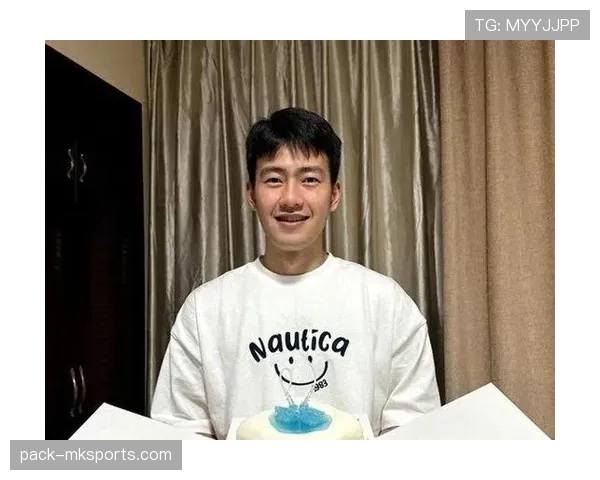 王昶场上像打卡，下场活成富二代，看着我这个普通人都酸了